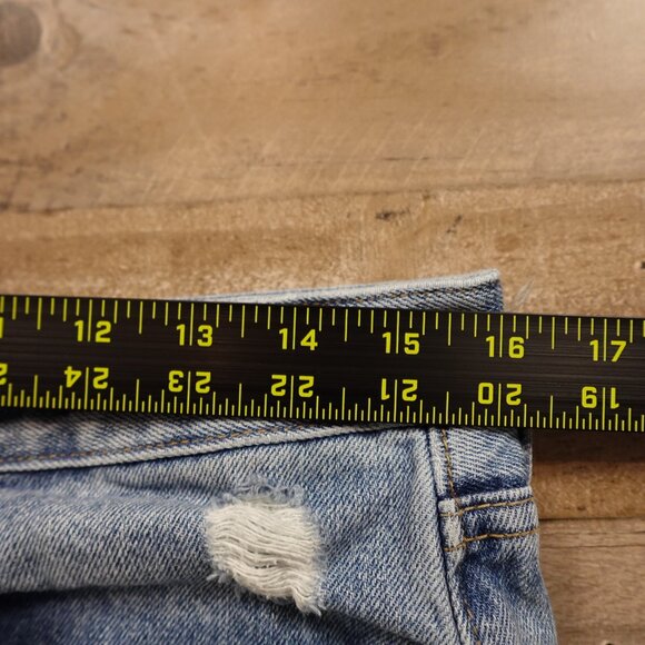 Lucky Brand Boyfriend Denim Shorts Women’s 6/28 Light Wash 5” Distressed Raw Hem - Picture 7 of 12